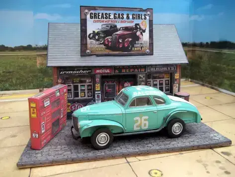 DIORAMA TALLER AUTOMOTRIZ 1/43 www.maquetas-armadas.com