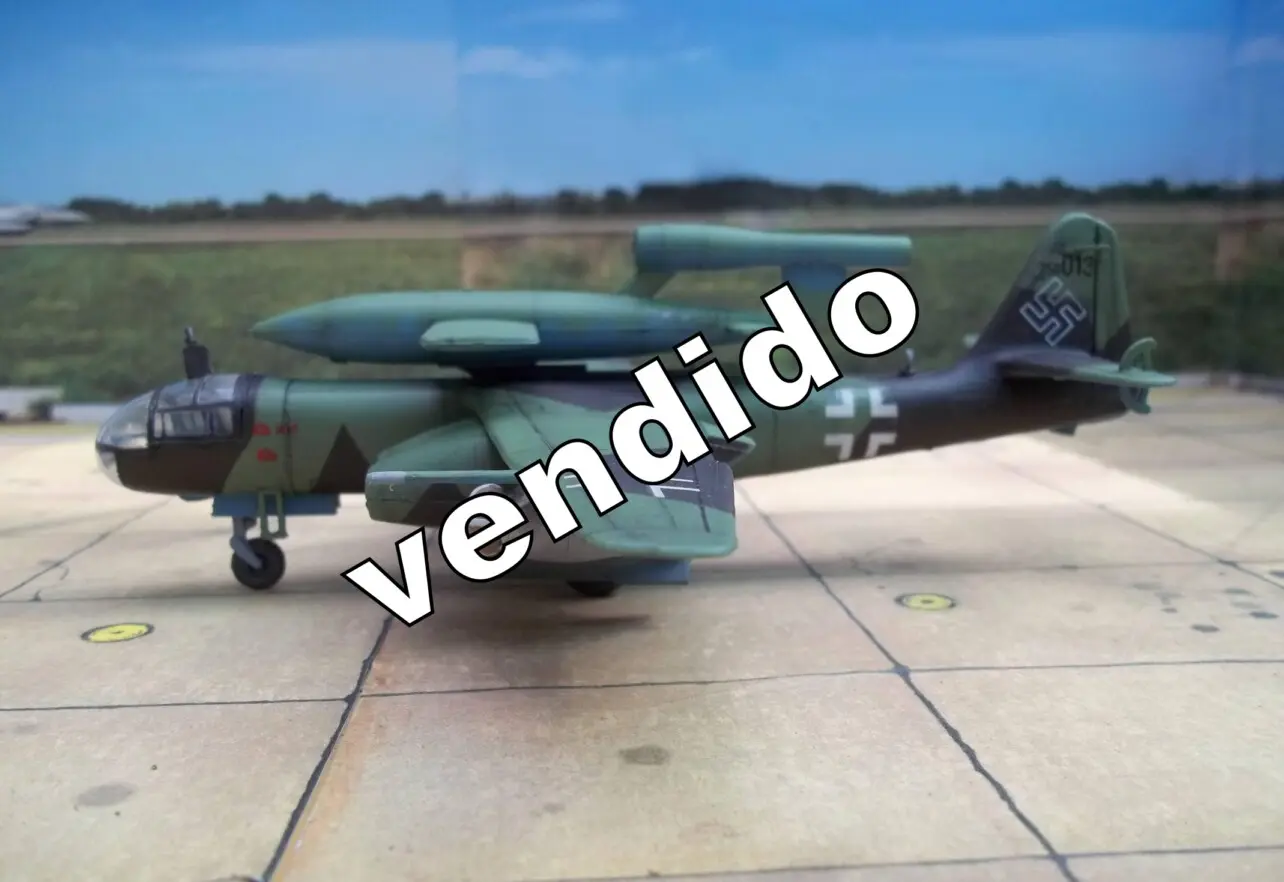 ARADO 234 BLITZ C-3  maquetas-armadas.com 