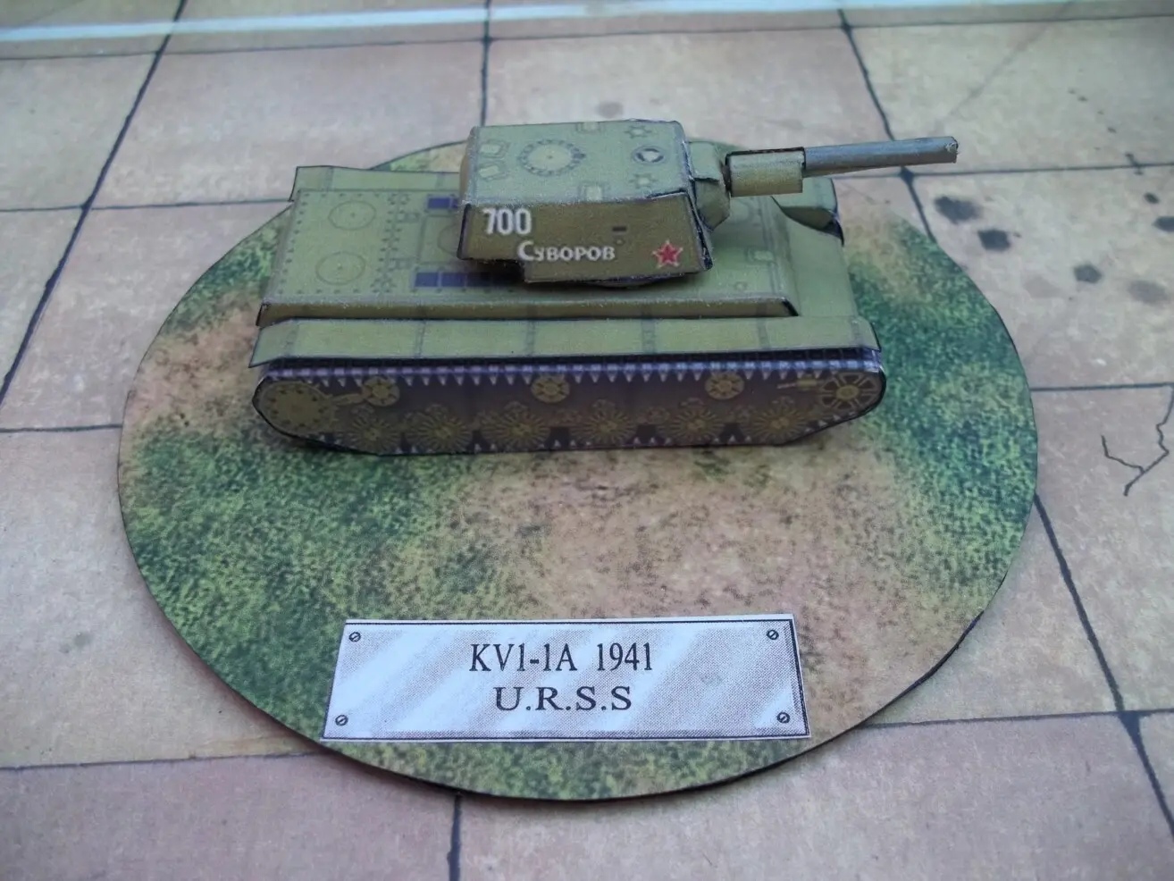KV-1 maquetas-armadas.com