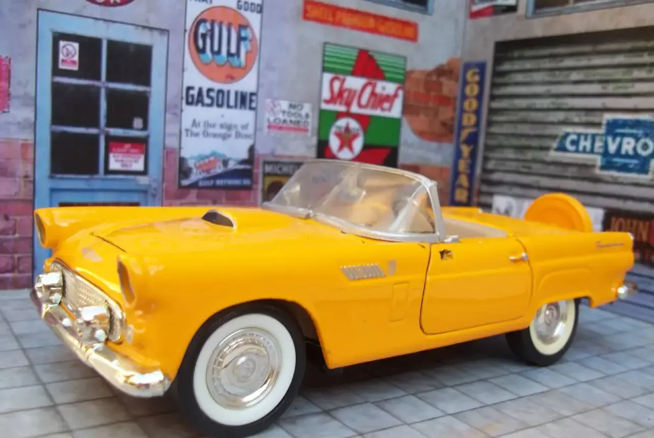 Ford Thunderbird 1956 maquetas-armadas.com