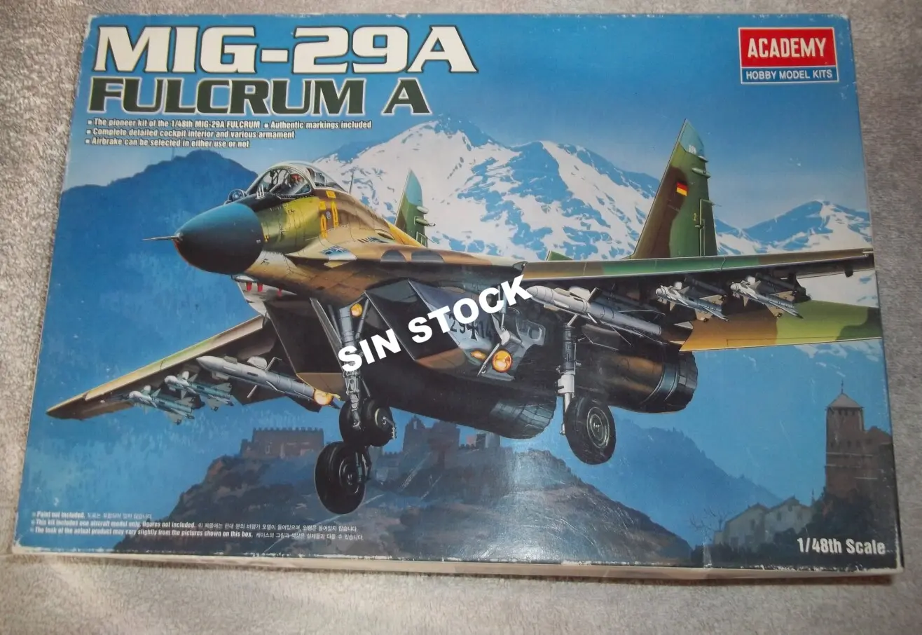 MIG 29 A FULCRUM 1/48 ACADEMY  maquetas-armadas.com