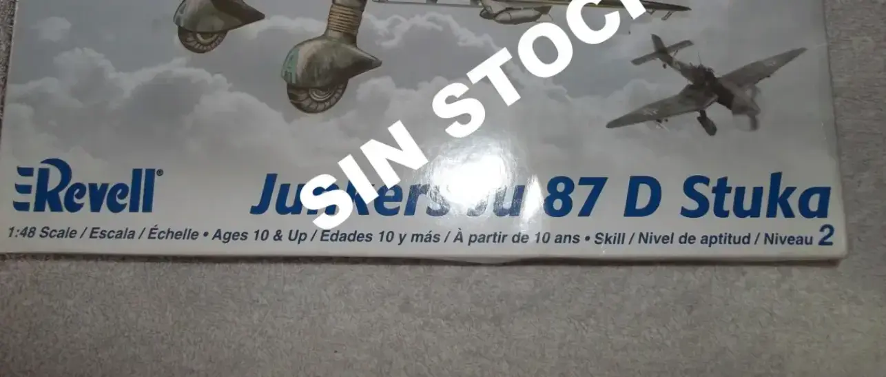 STUKA JUNKERS JU 87 D REVELL 1/72  maquetas-armadas.com